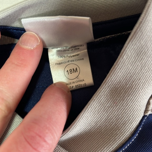 18M Toronto Maple Leafs hockey jersey - Picture 4 of 5